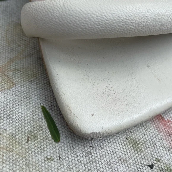 Intentionally Blank Willow III White Leather Sandals Size 9W - Picture 3 of 4